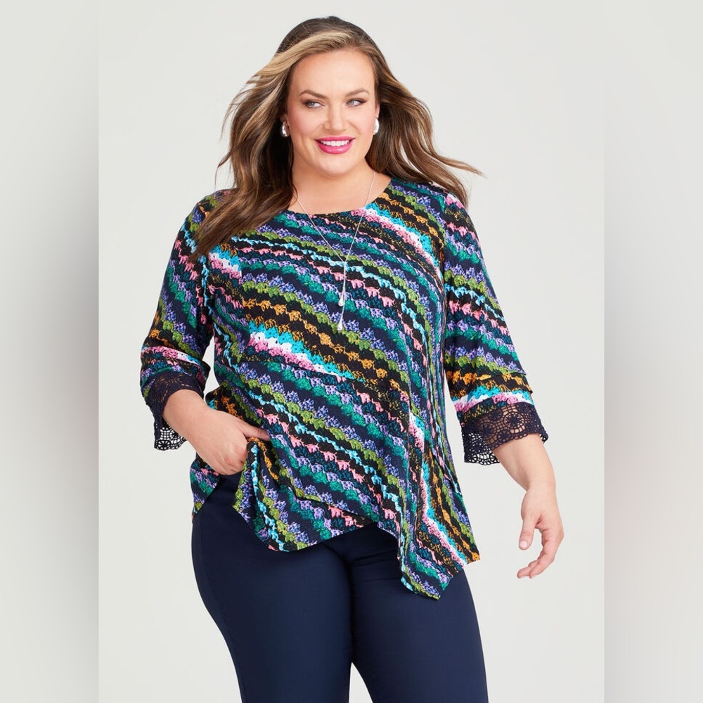Taking shape crochet print natural top for women